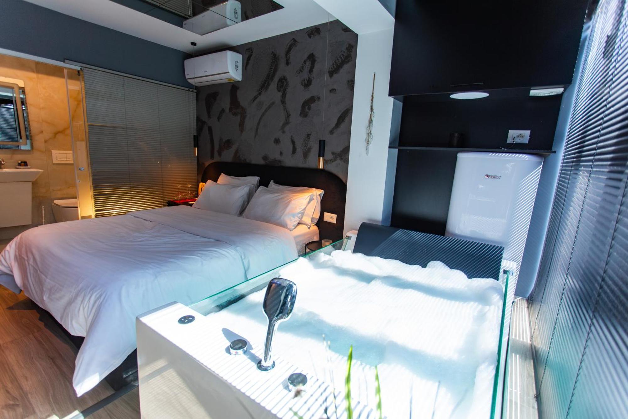 The Bubbles - Jacuzzi Hotel Tiranë Luaran gambar